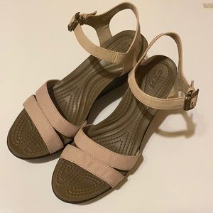 Croc wedges size 8 don’t thing ever worn